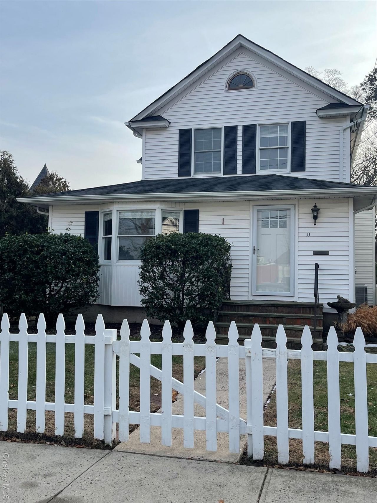 11 Tooker Avenue, Oyster Bay, NY 11771 Main Photo