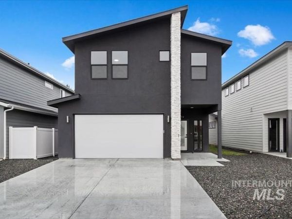 8174 N Breezy Ave, Boise, ID 83714