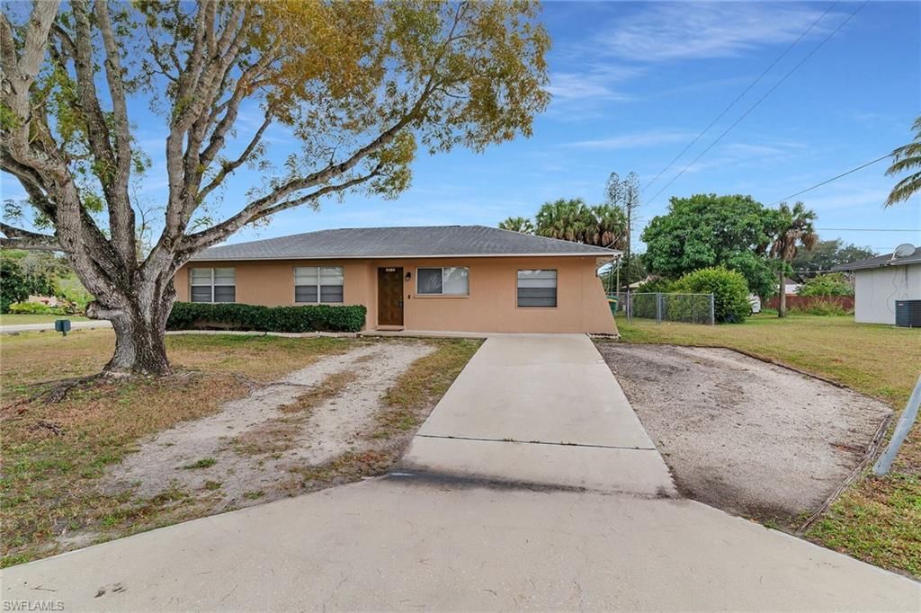 4502 22nd Pl Sw, Naples, FL 34116 Photo