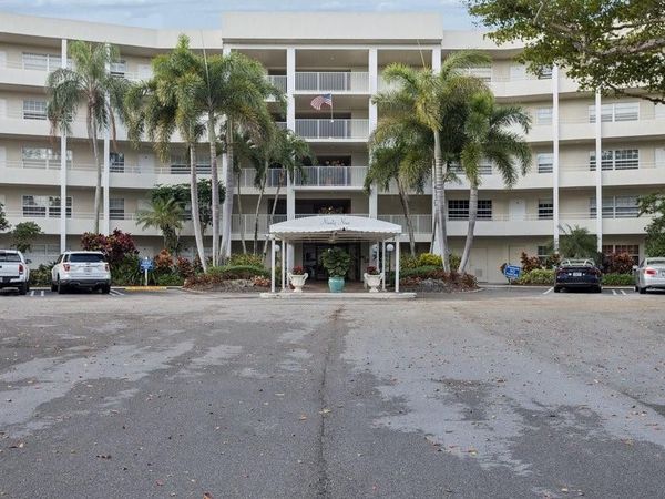 821 Cypress Blvd, Unit 408, Pompano Beach, FL 33069