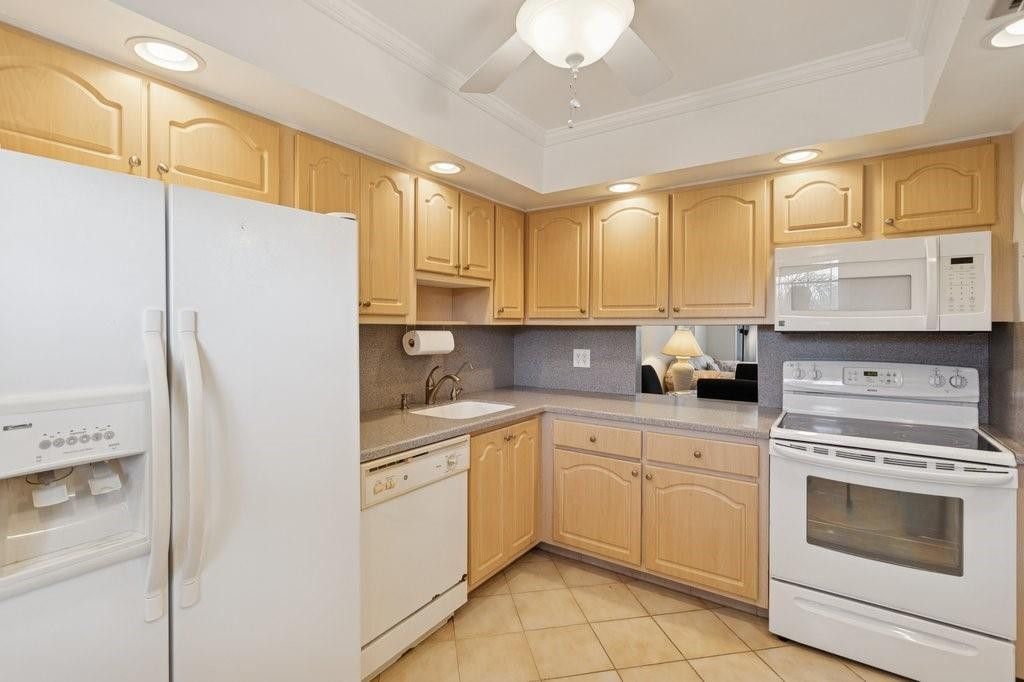 821 Cypress Boulevard, Unit 408, Pompano Beach, FL 33069 Photo