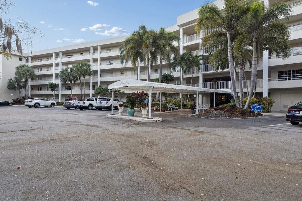 821 Cypress Boulevard, Unit 408, Pompano Beach, FL 33069 Photo