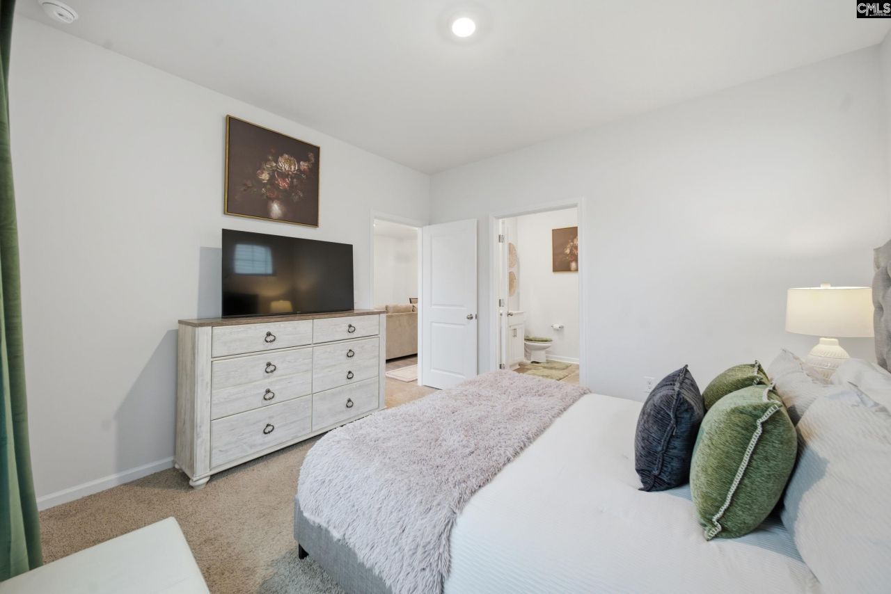 23 Edgebrook Photo 11