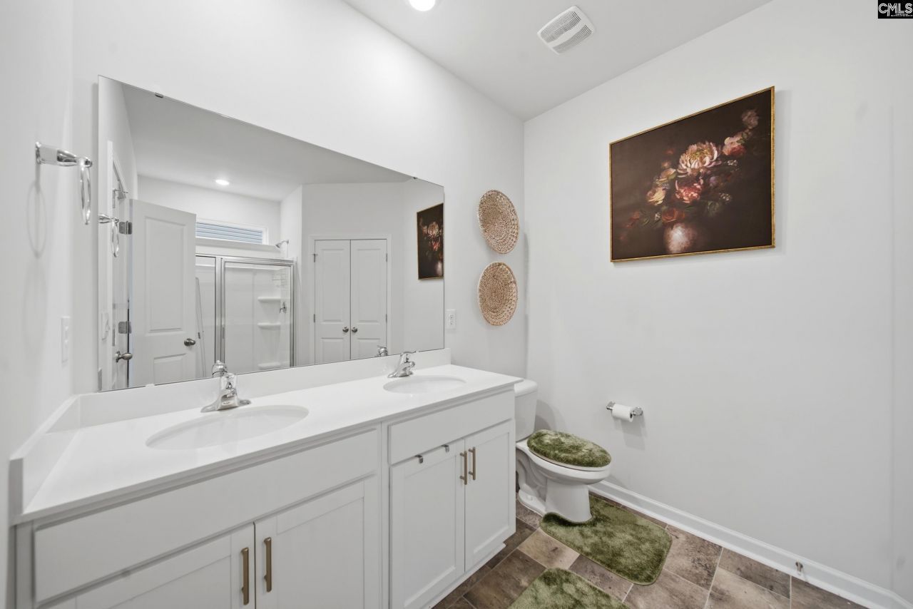 23 Edgebrook Photo 12