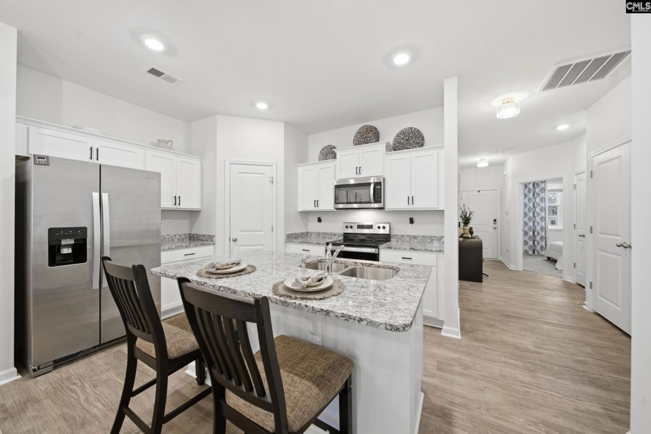 23 Edgebrook Photo 16