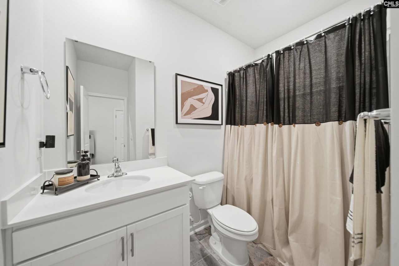 23 Edgebrook Photo 4