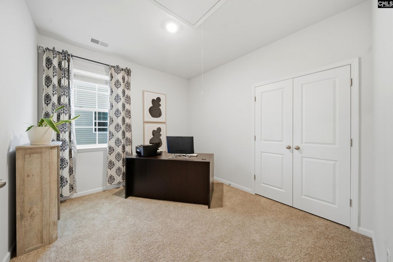 23 Edgebrook Photo 6