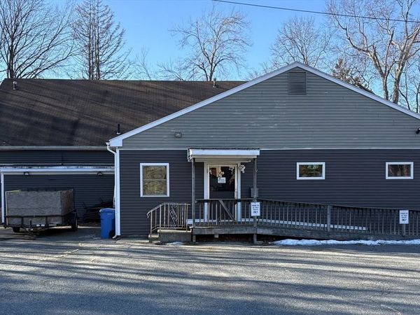 29 Hawthorne St, Grafton, MA 01536