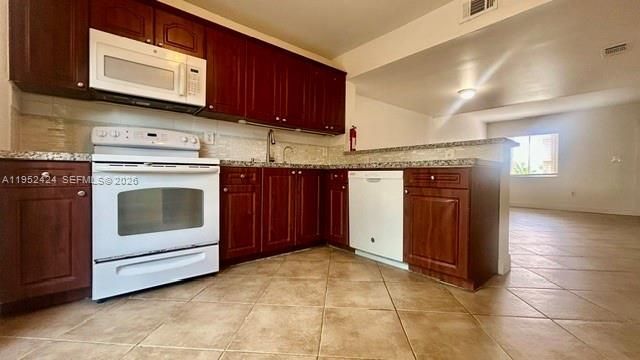 560 NW 82nd Pl, Unit 306, Miami, FL 33126 Photo