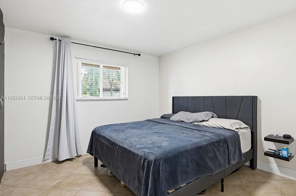 560 NW 82nd Pl, Unit 306, Miami, FL 33126 Photo