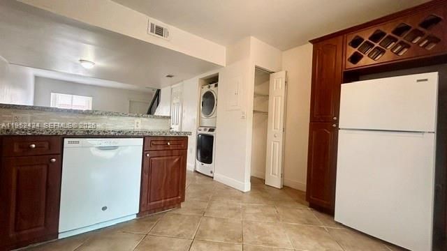 560 NW 82nd Pl, Unit 306, Miami, FL 33126 Photo
