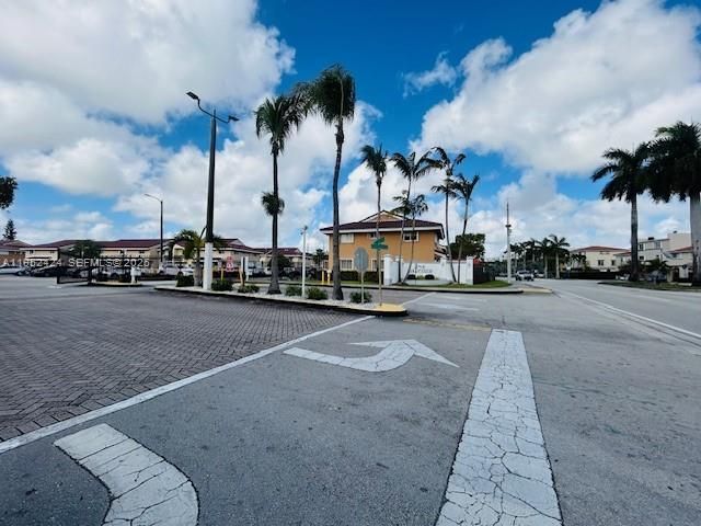 560 NW 82nd Pl, Unit 306, Miami, FL 33126 Photo