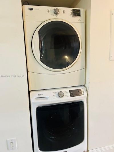 560 NW 82nd Pl, Unit 306, Miami, FL 33126 Photo