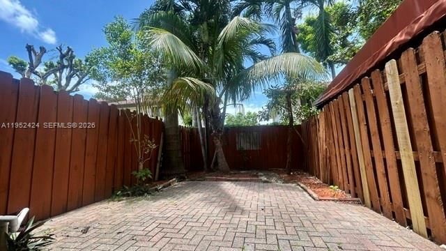 560 NW 82nd Pl, Unit 306, Miami, FL 33126 Photo