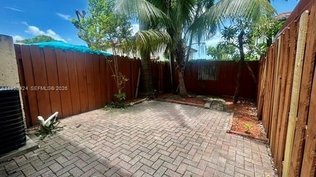 560 NW 82nd Pl, Unit 306, Miami, FL 33126 Photo