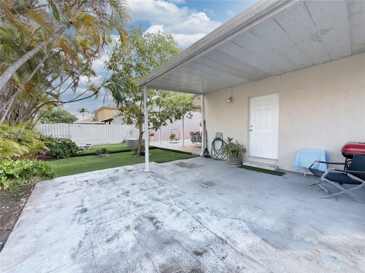 12415 NW 7th St, Miami, FL 33182 Photo