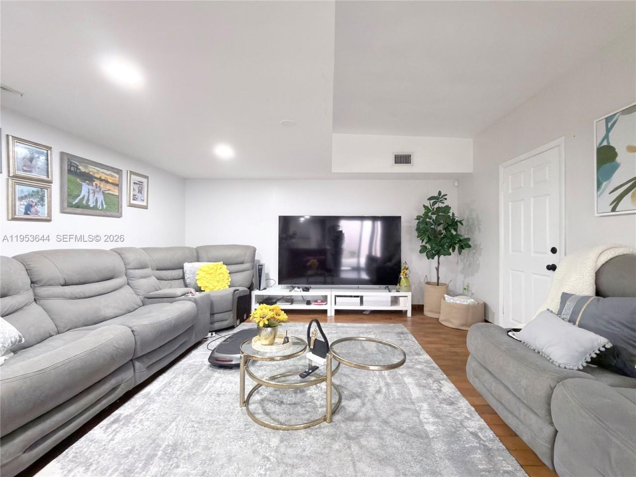 12415 NW 7th St, Miami, FL 33182 Photo