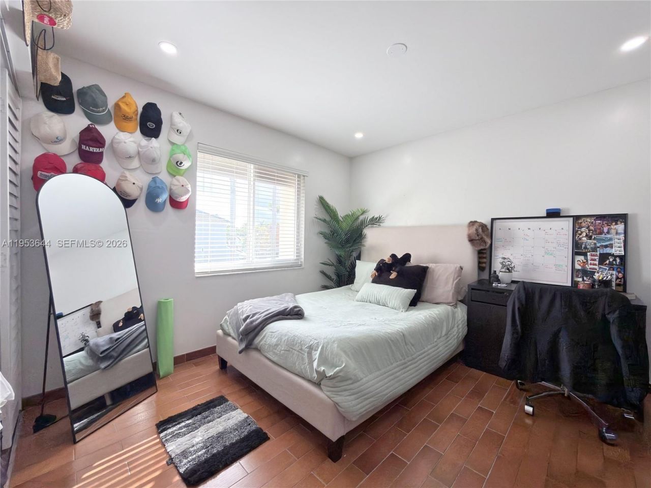 12415 NW 7th St, Miami, FL 33182 Photo