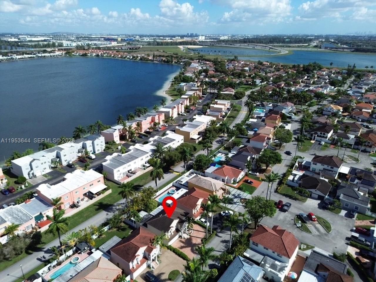 12415 NW 7th St, Miami, FL 33182 Photo