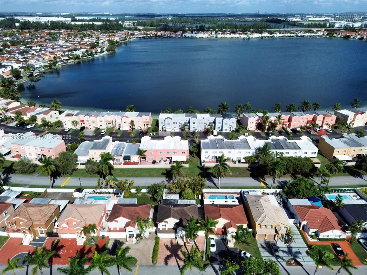 12415 NW 7th St, Miami, FL 33182 Photo