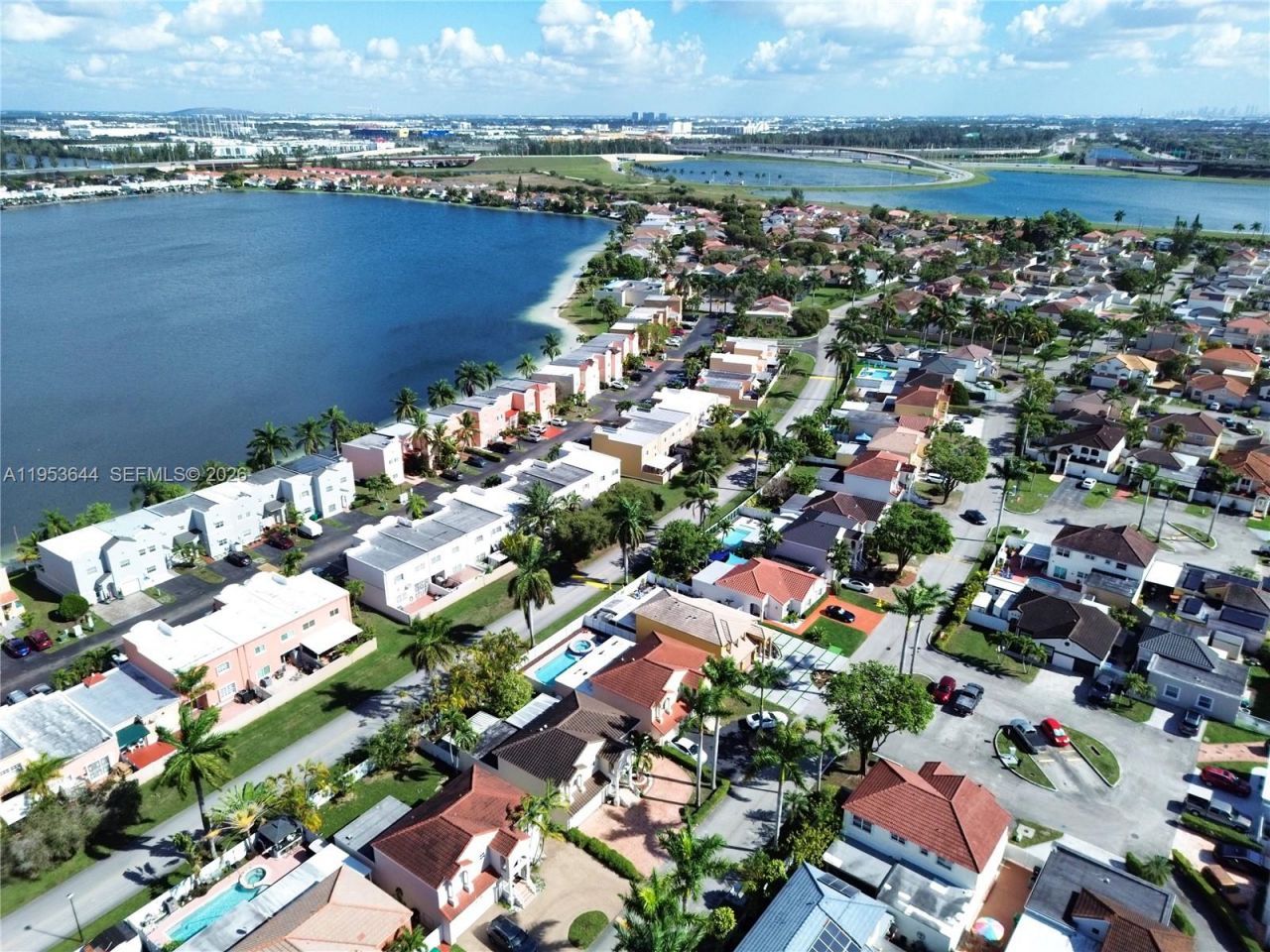 12415 NW 7th St, Miami, FL 33182 Photo