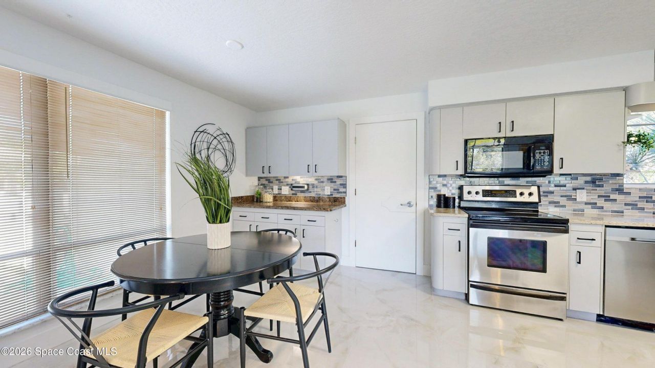 807 W Central Boulevard, Cape Canaveral, FL 32920 Photo