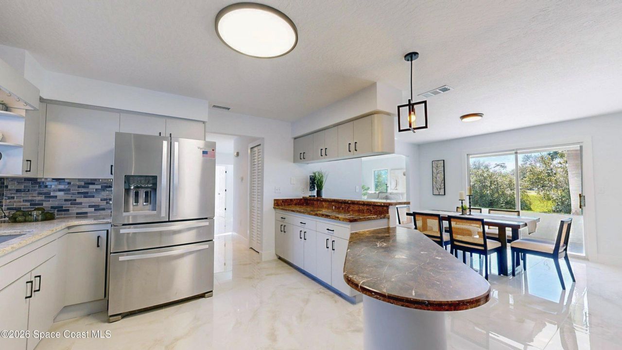 807 W Central Boulevard, Cape Canaveral, FL 32920 Photo