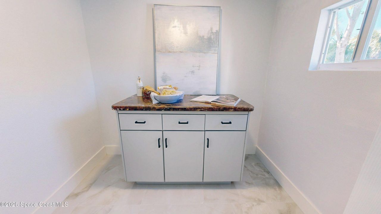 807 W Central Boulevard, Cape Canaveral, FL 32920 Photo