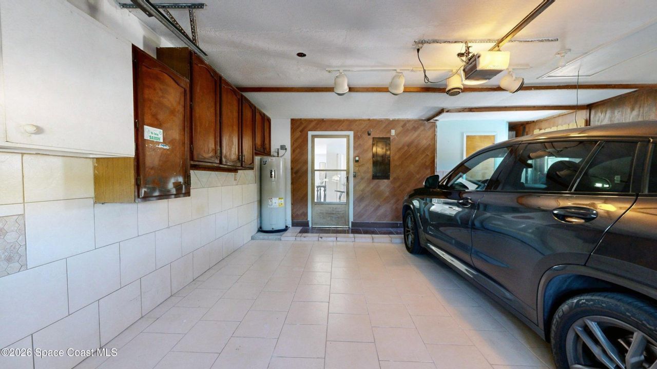 807 W Central Boulevard, Cape Canaveral, FL 32920 Photo