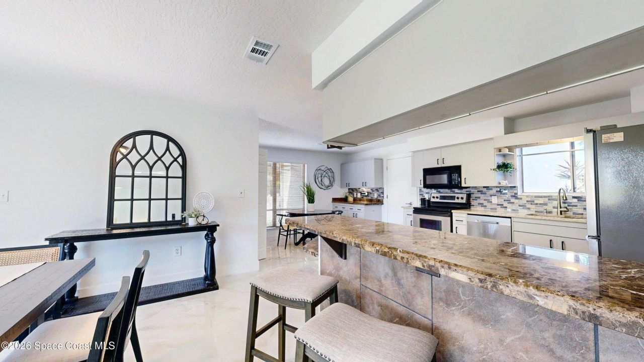 807 W Central Boulevard, Cape Canaveral, FL 32920 Photo