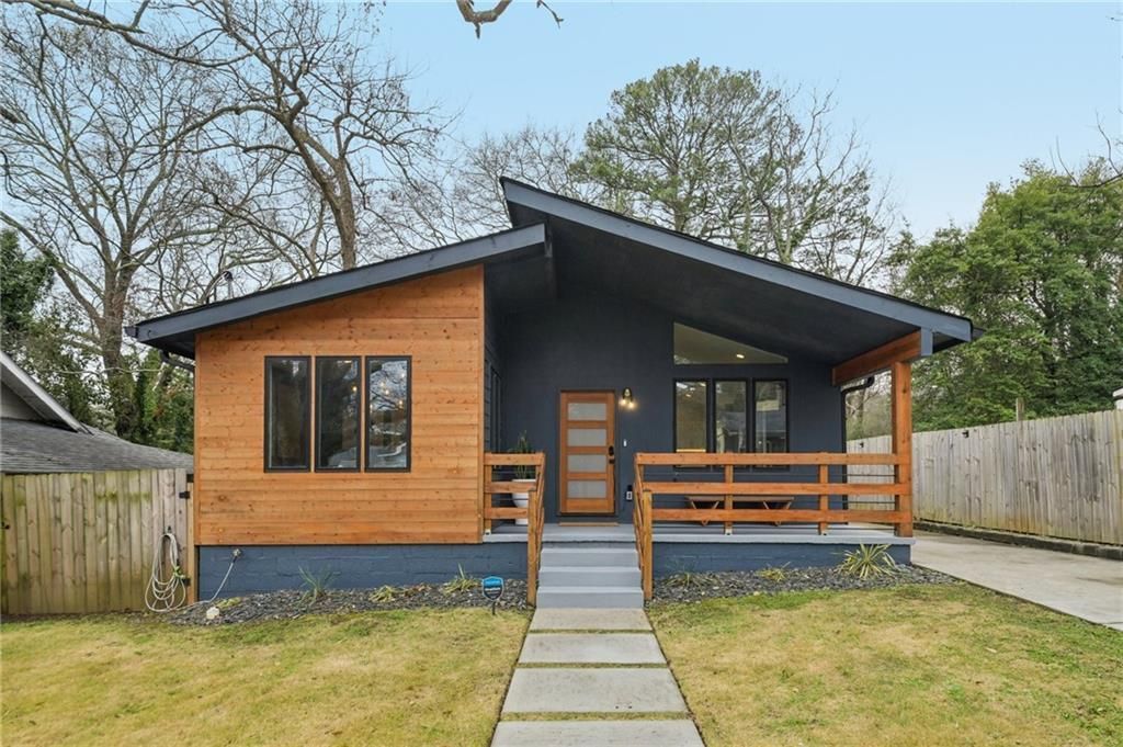 1074 Astor Avenue Sw, Atlanta, GA 30310 Main Photo