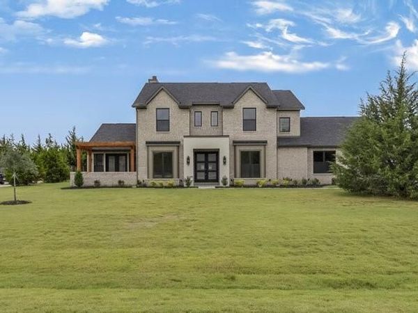 3020 Stonebriar Drive, Waxahachie, TX 75165