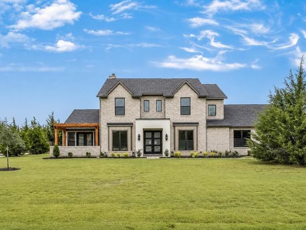 3020 Stonebriar Drive, Waxahachie, TX 75165