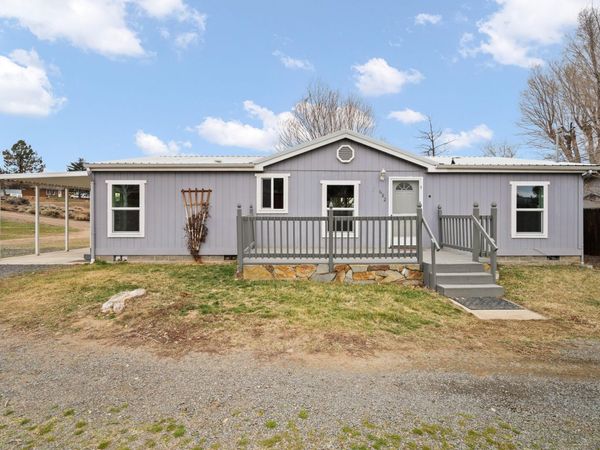 682 SE 10th Street, Madras, OR 97741