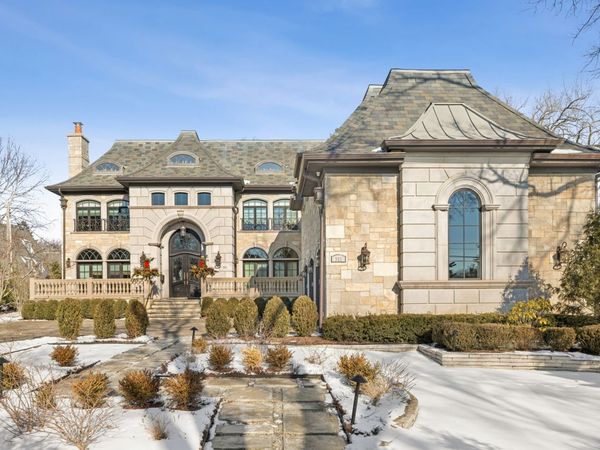 321 E 9th Street, Hinsdale, IL 60521