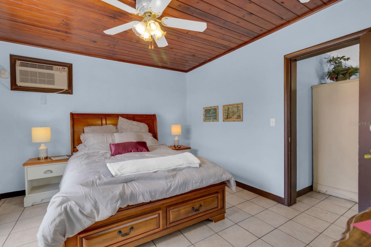 6264 Alligator Lake Shore E, Saint Cloud, FL 34771 Photo