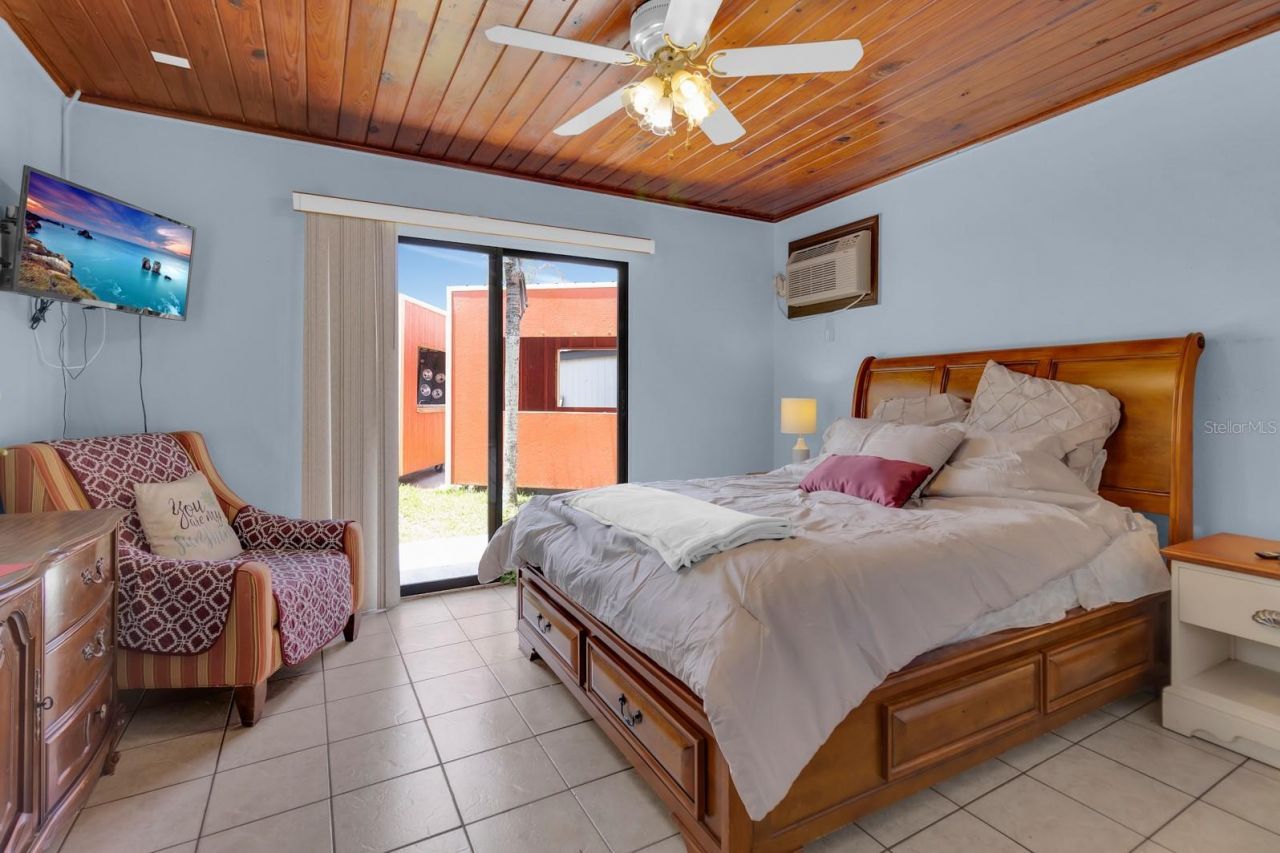 6264 Alligator Lake Shore E, Saint Cloud, FL 34771 Photo