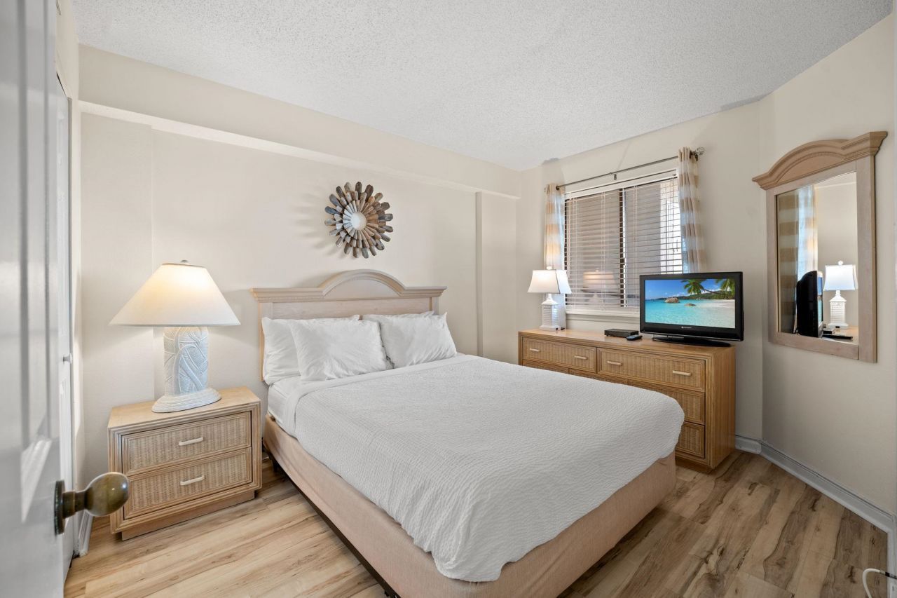 5308 N Ocean Blvd. Photo 17