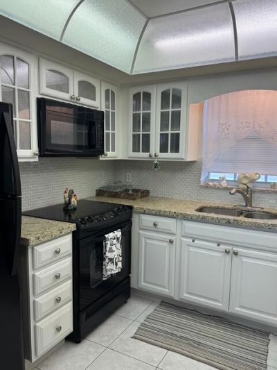 907 Marina Drive, Unit 306, North Palm Beach, FL 33408 Photo