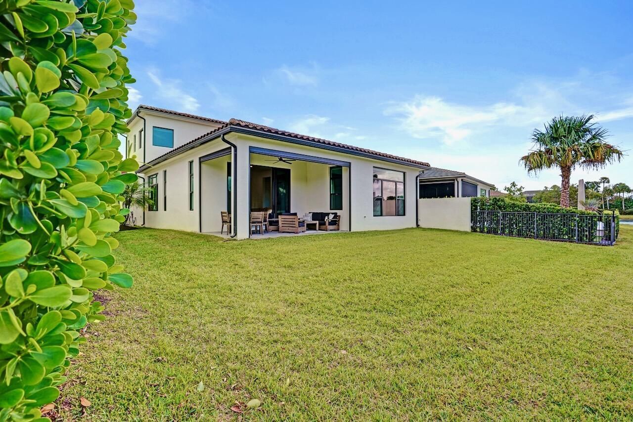 8355 Grand Prix Lane, Boynton Beach, FL 33472 Photo