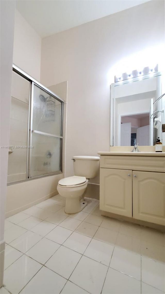 640 NW 79th Ave, Unit 202, Pembroke Pines, FL 33024 Photo