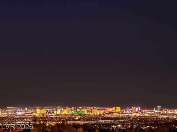 3 Pine Hollow Drive, Henderson, NV 89052