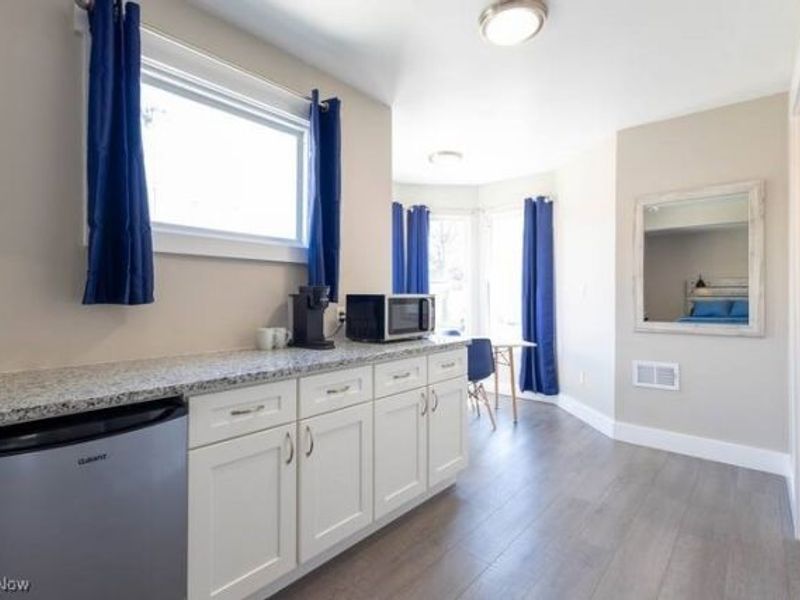 2164 E 87th Street, Cleveland, OH 44106 Photo 18