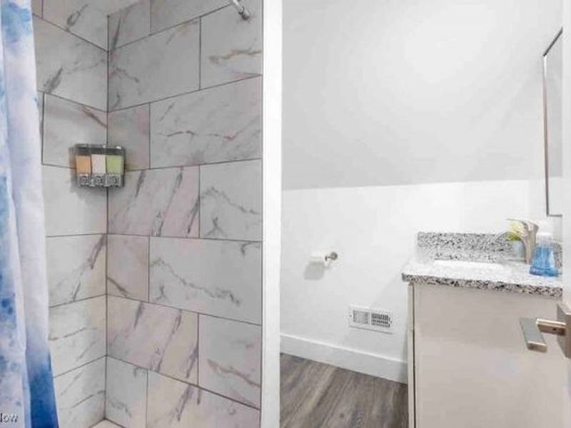 2164 E 87th Street, Cleveland, OH 44106 Photo 40