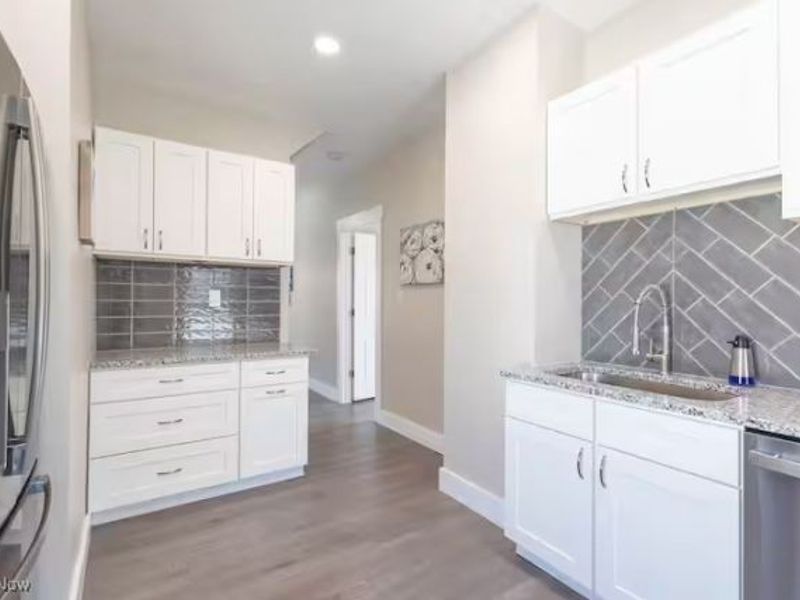 2164 E 87th Street, Cleveland, OH 44106 Photo 5