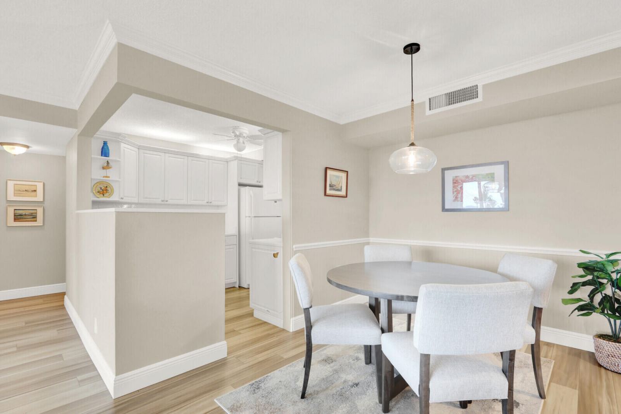 630 Ocean Drive, Unit 505, Juno Beach, FL 33408 Photo