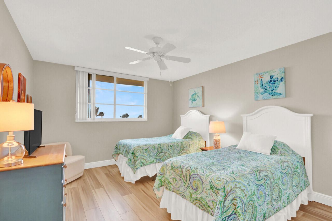 630 Ocean Drive, Unit 505, Juno Beach, FL 33408 Photo