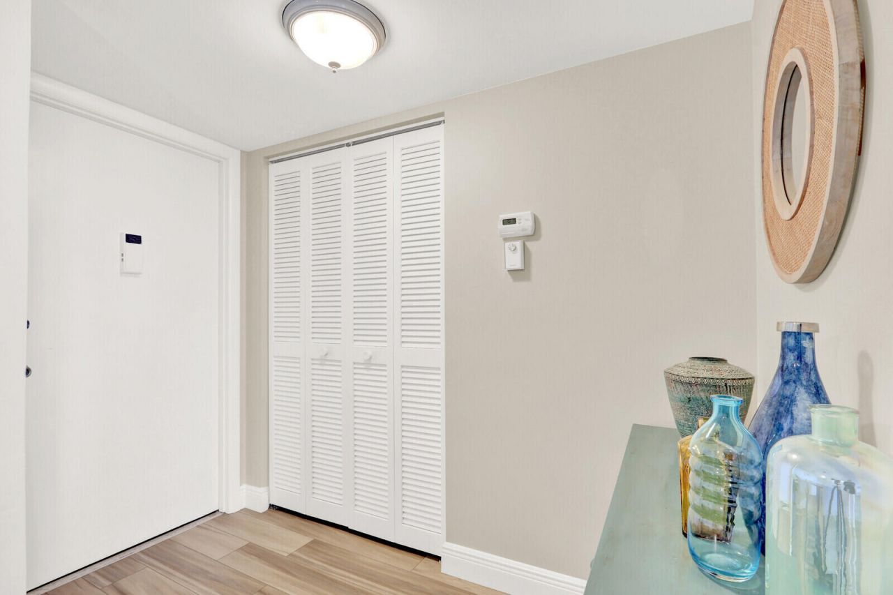 630 Ocean Drive, Unit 505, Juno Beach, FL 33408 Photo