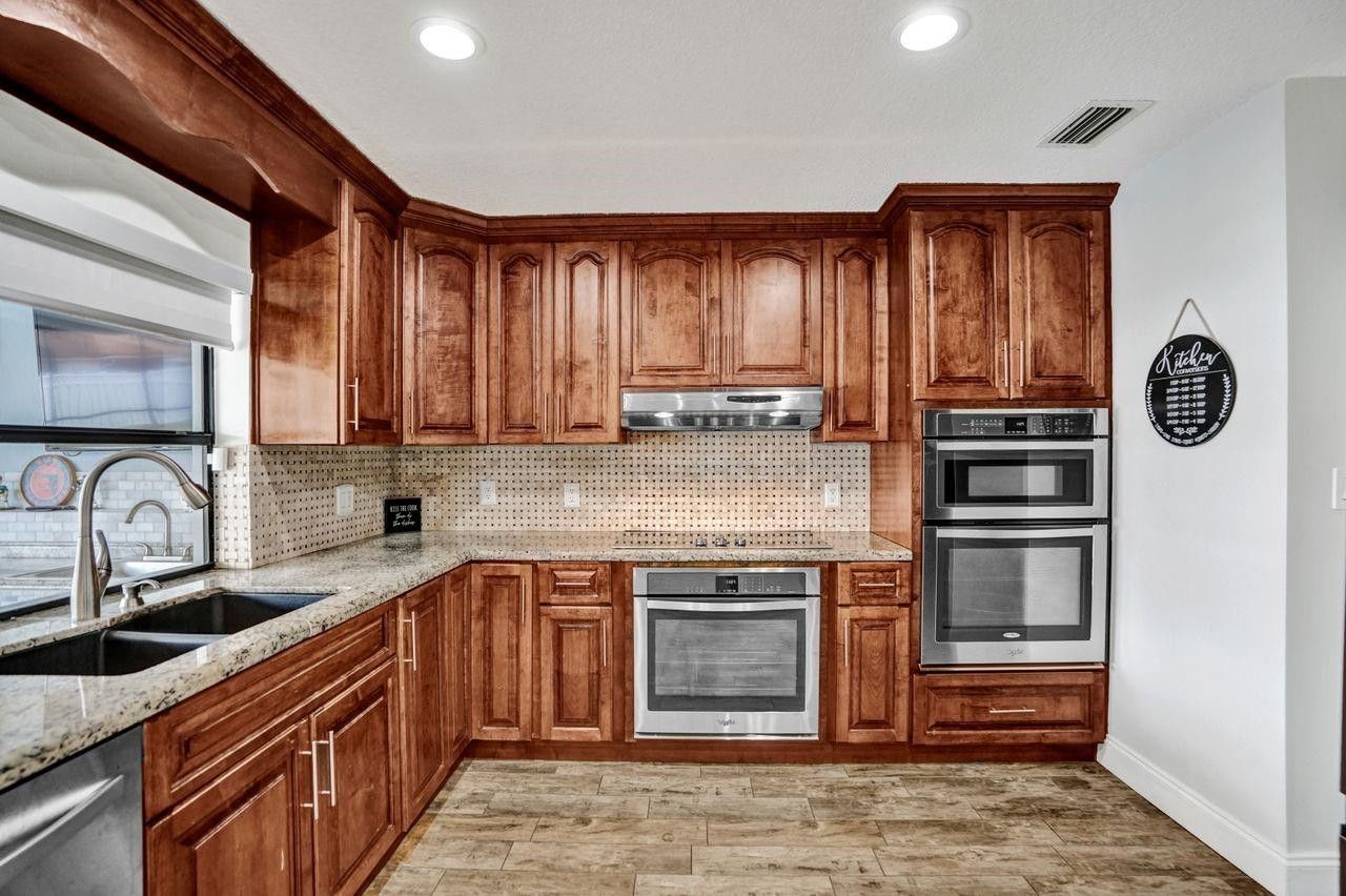 326 NW 101st Terrace, Coral Springs, FL 33071 Photo