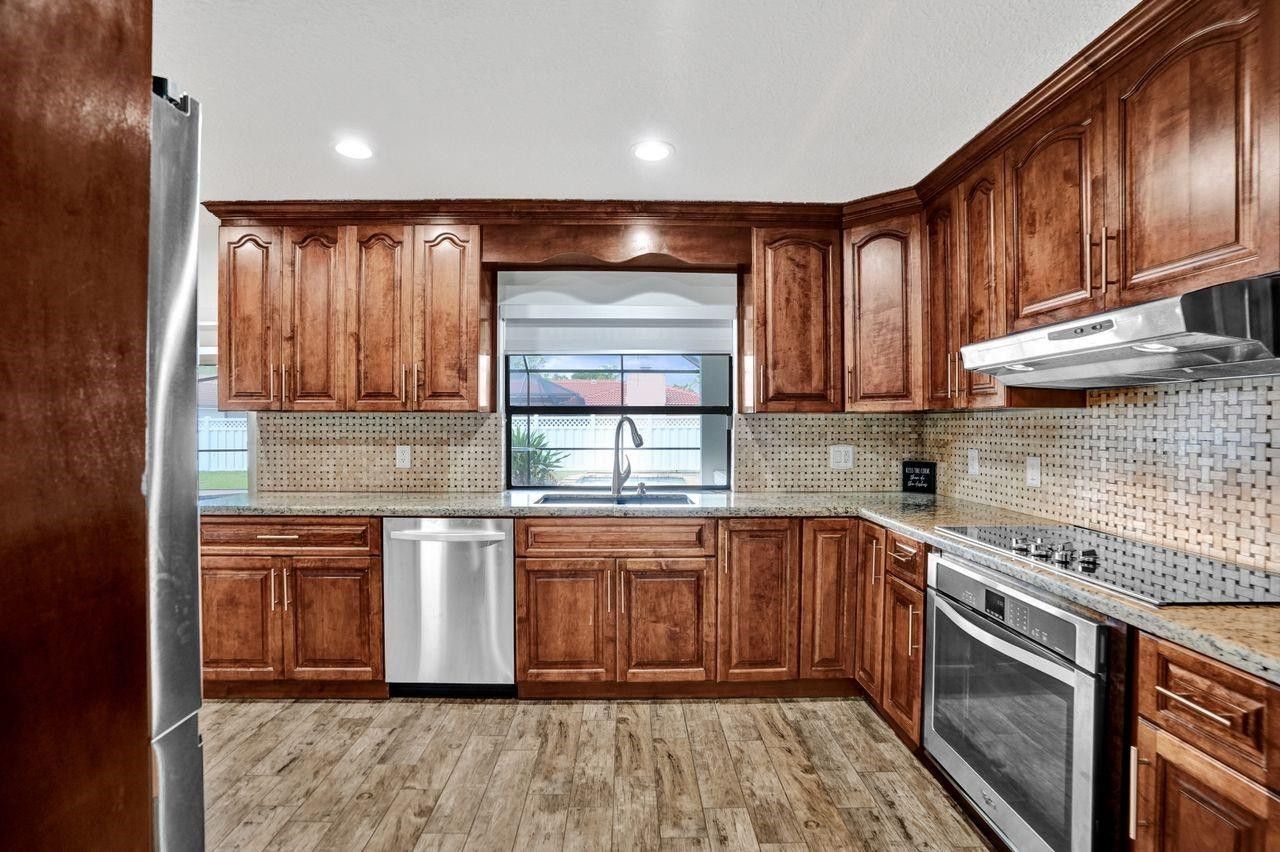 326 NW 101st Terrace, Coral Springs, FL 33071 Photo